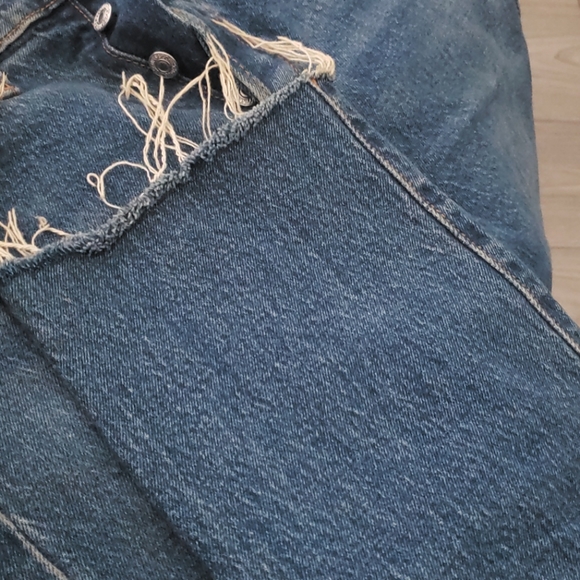 Levi's Comfy & Classic Jeans - Picture 4 of 4